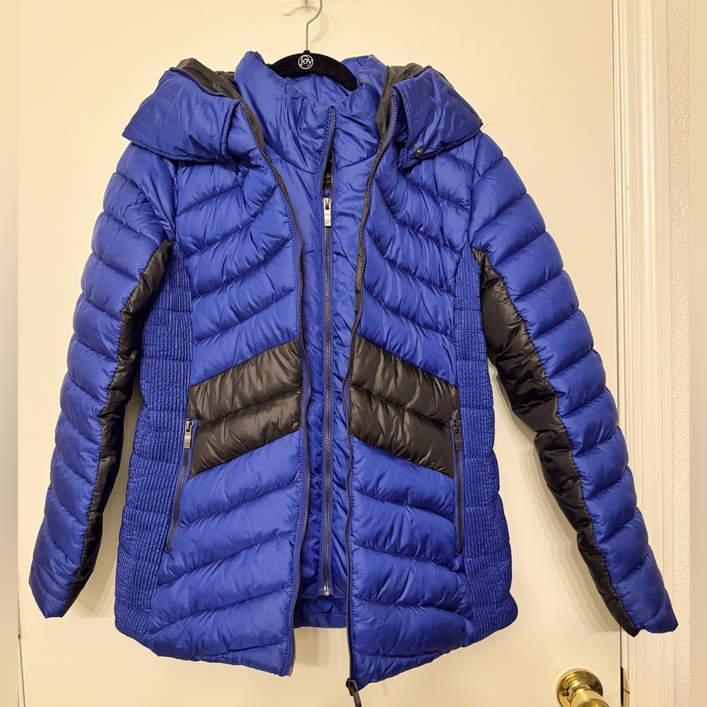 Steve Madden Navy Blue and Black Puffer Coat with Fur Hood Attachment